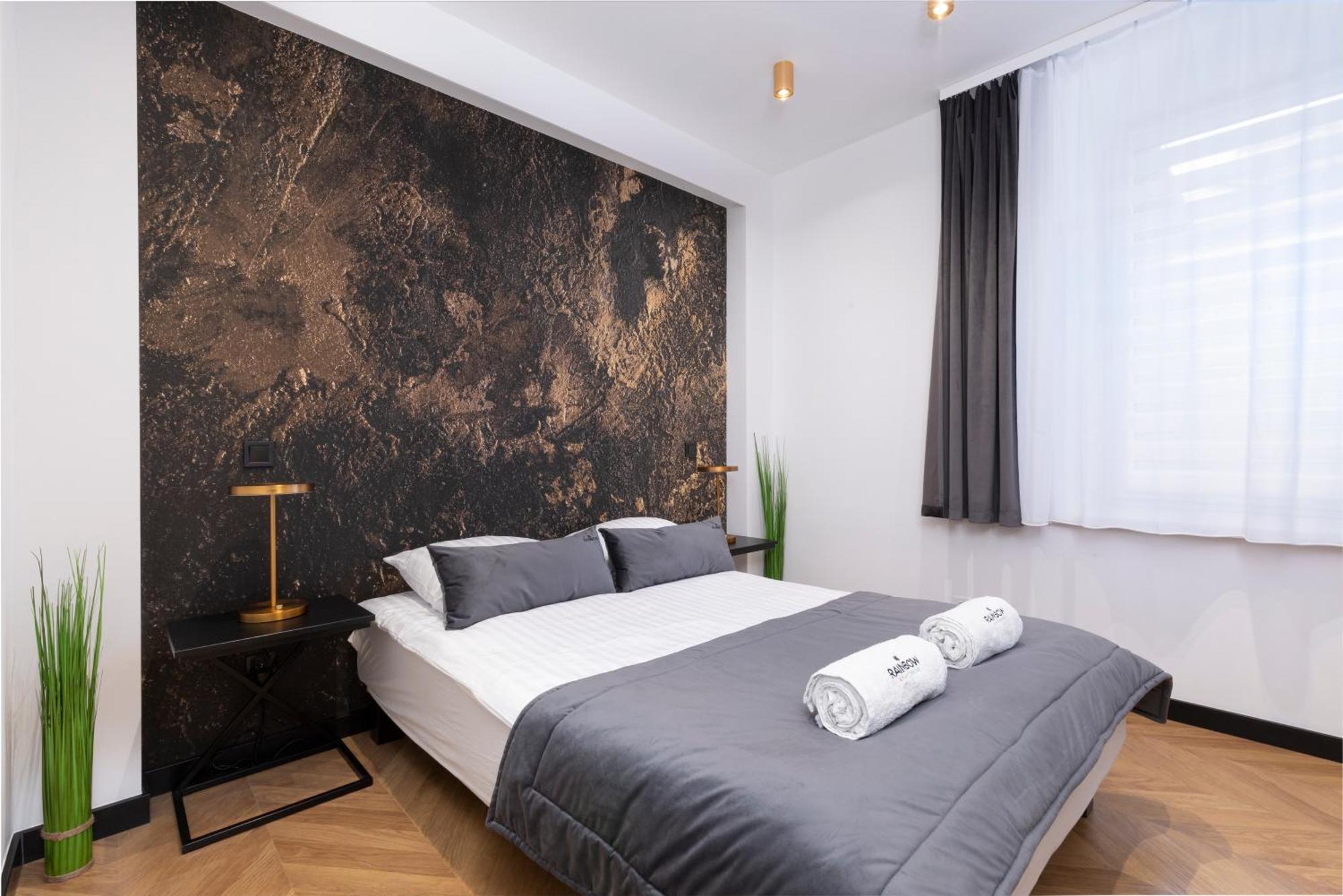 Rainbow Apartments Old Town Краків Екстер'єр фото
